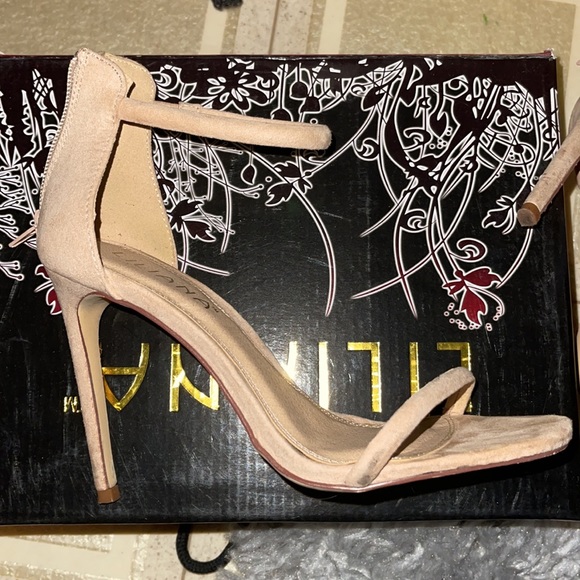 Nude heels - Picture 2 of 3